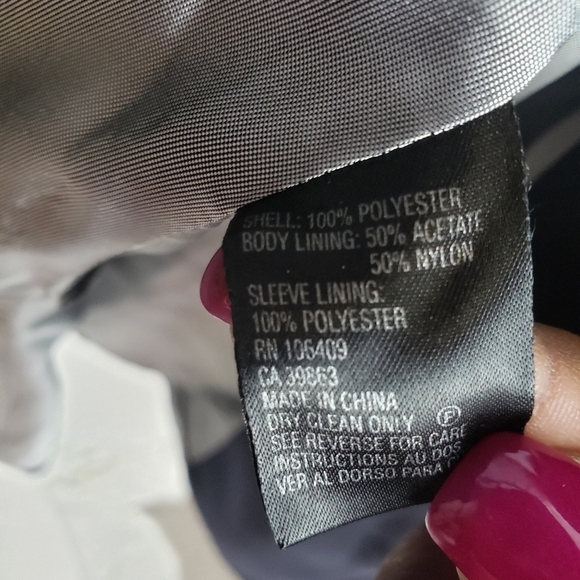 Tahari Arthur S. Levine Navy Blazer Sz 10 - Picture 6 of 10